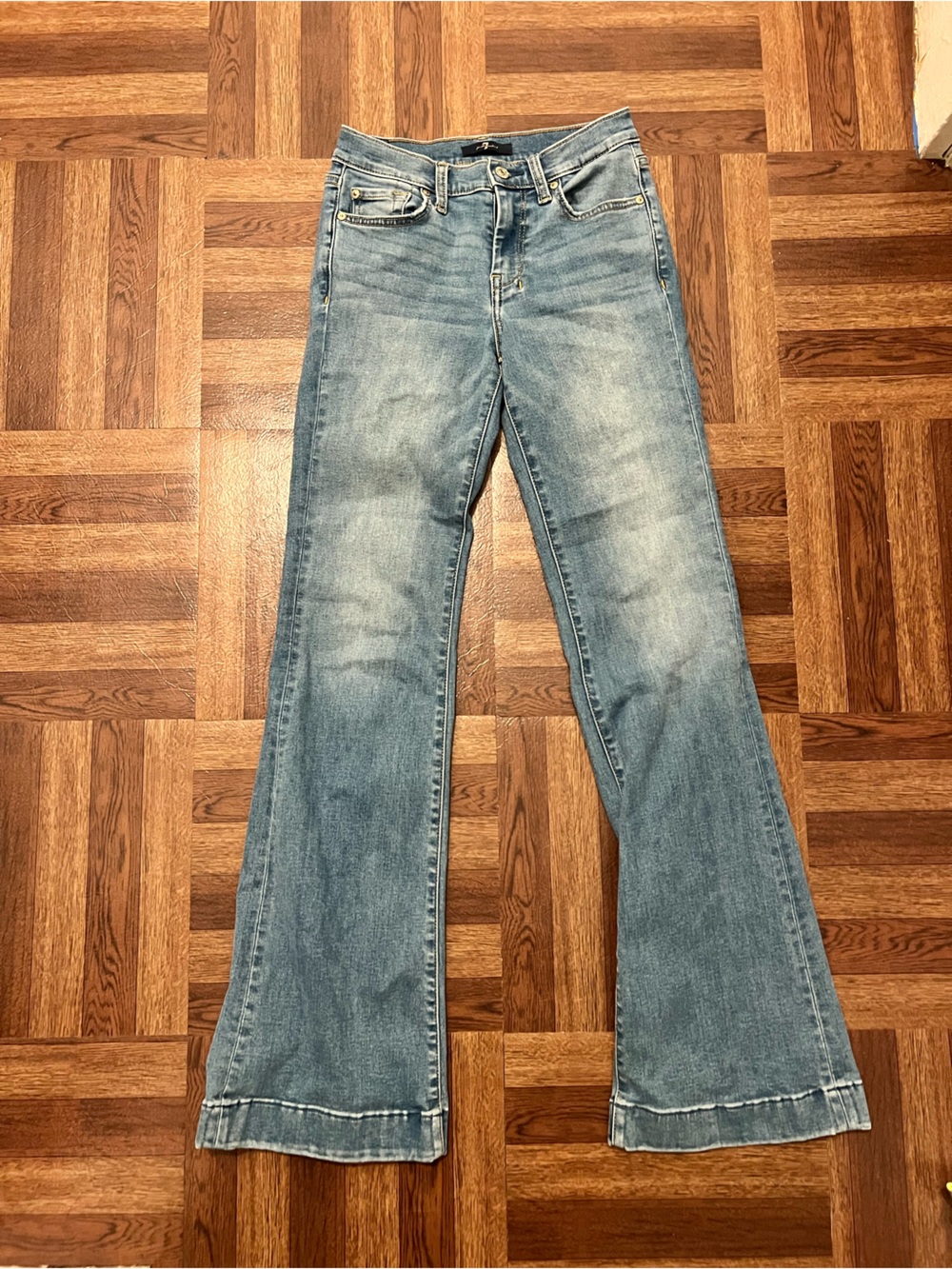 7 for All Mankind Light Wash Denim Jeans - Picture 2 of 5